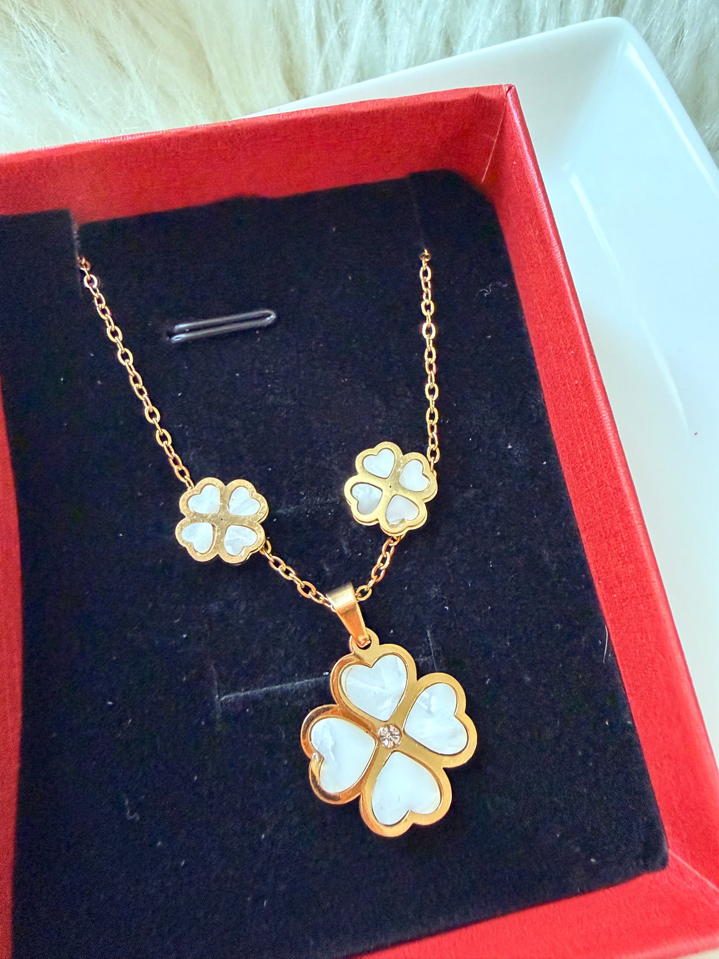 Lucky Clover Necklace and Earrings Set