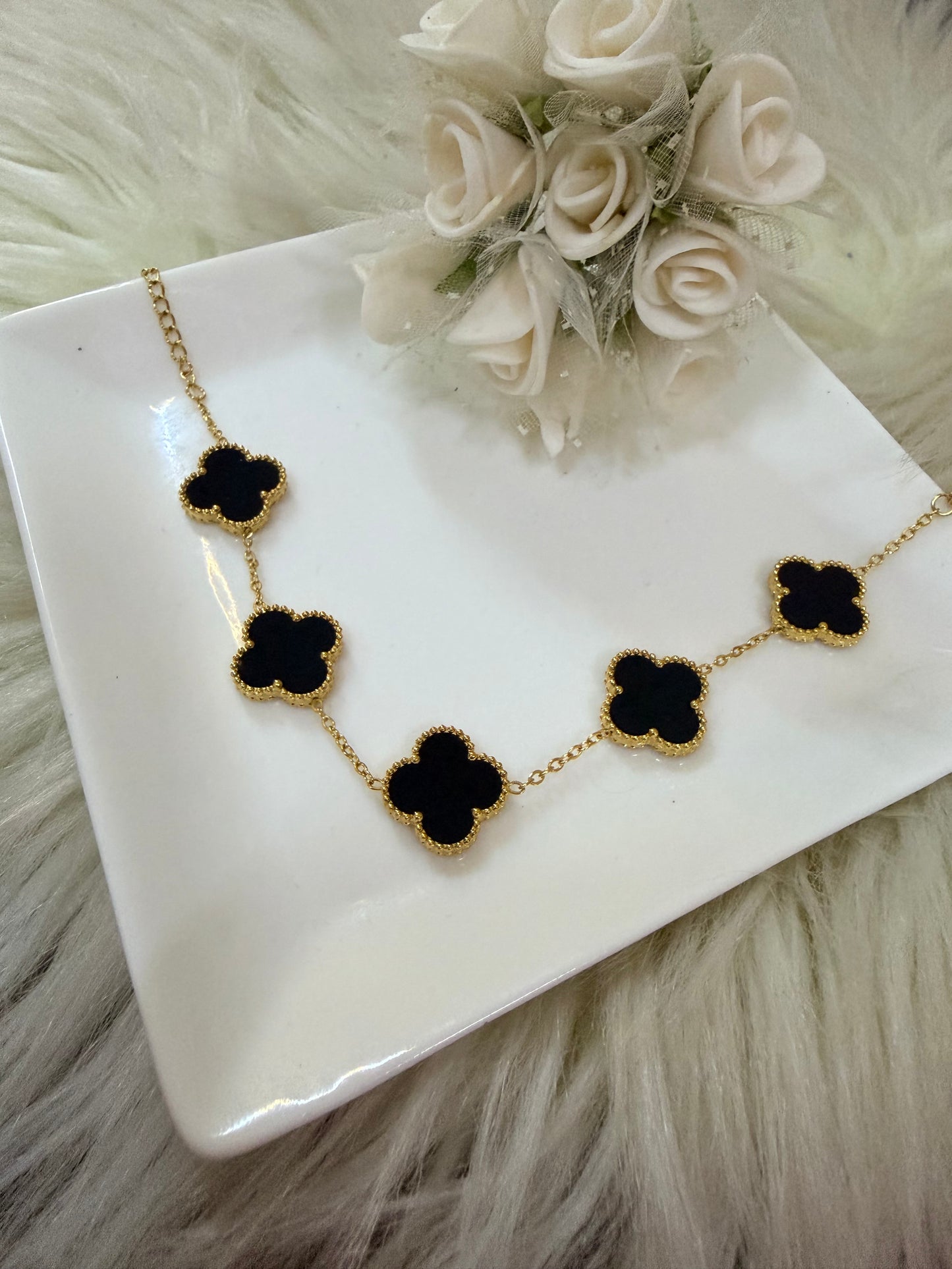 Four Leaf Clover Zirconia Bracelet Black
