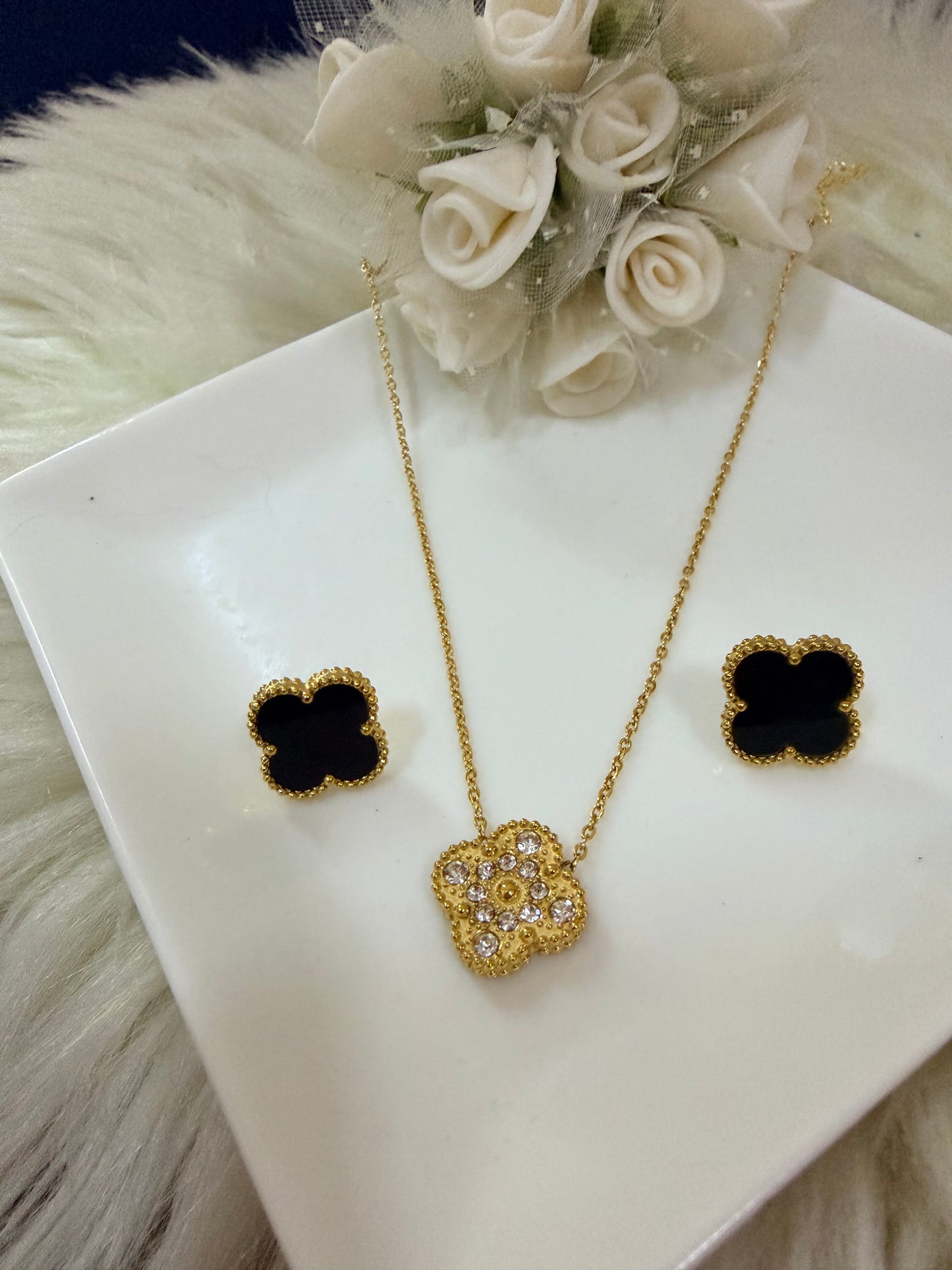 Four Leaf Clover Necklace and Earrings Set Black
