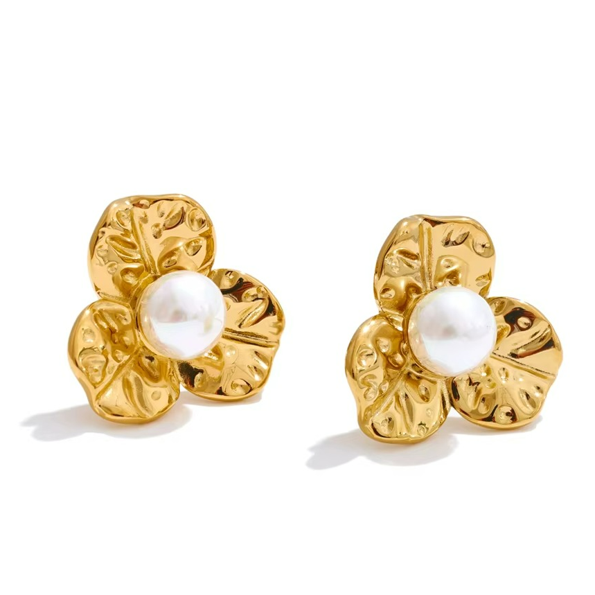 Pearl Flower Stud Earrings