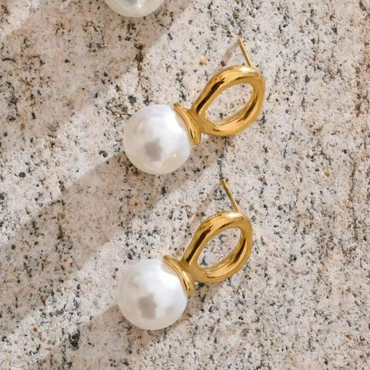 Elegance Pearl Stud Earrings