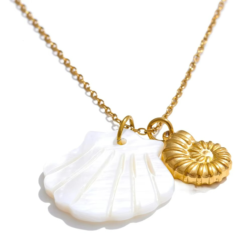 Shell & Conch Pendant Necklace