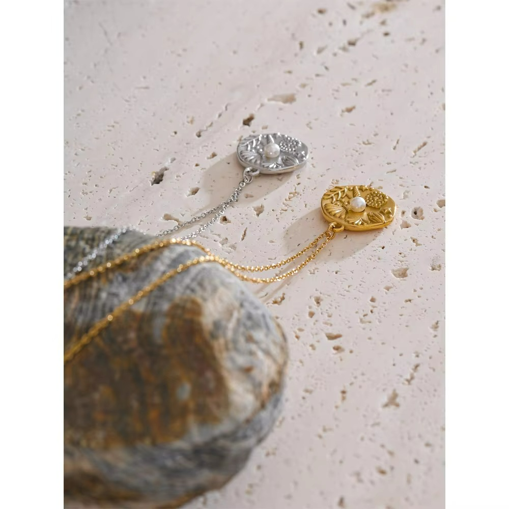 Ocean Style Round Pendant Necklace