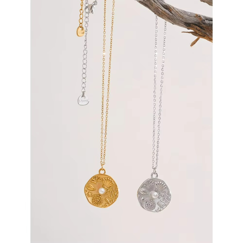 Ocean Style Round Pendant Necklace