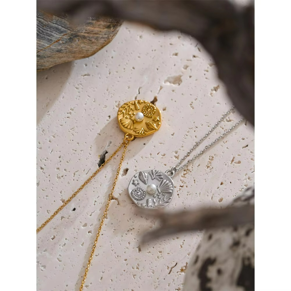 Ocean Style Round Pendant Necklace