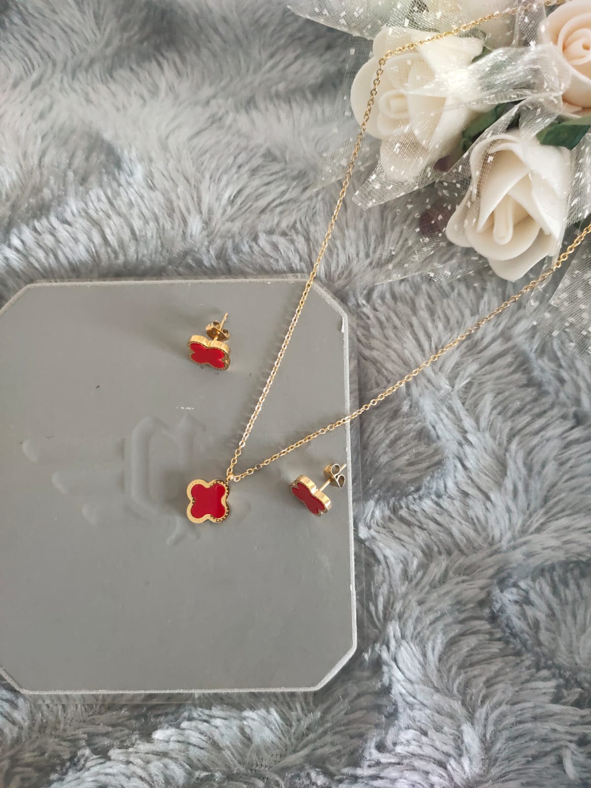 Four Leaf Clover Jewelry Set- Red