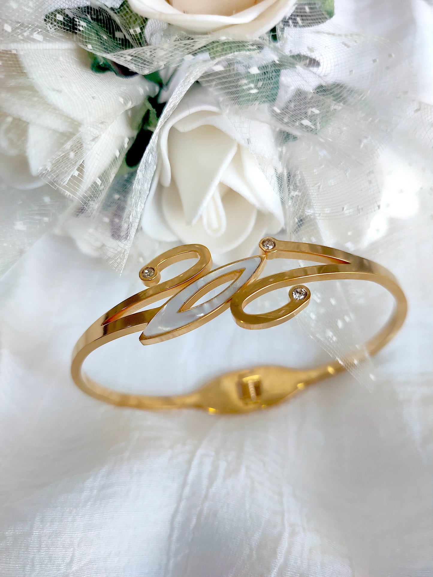 Magic Swan Bangle