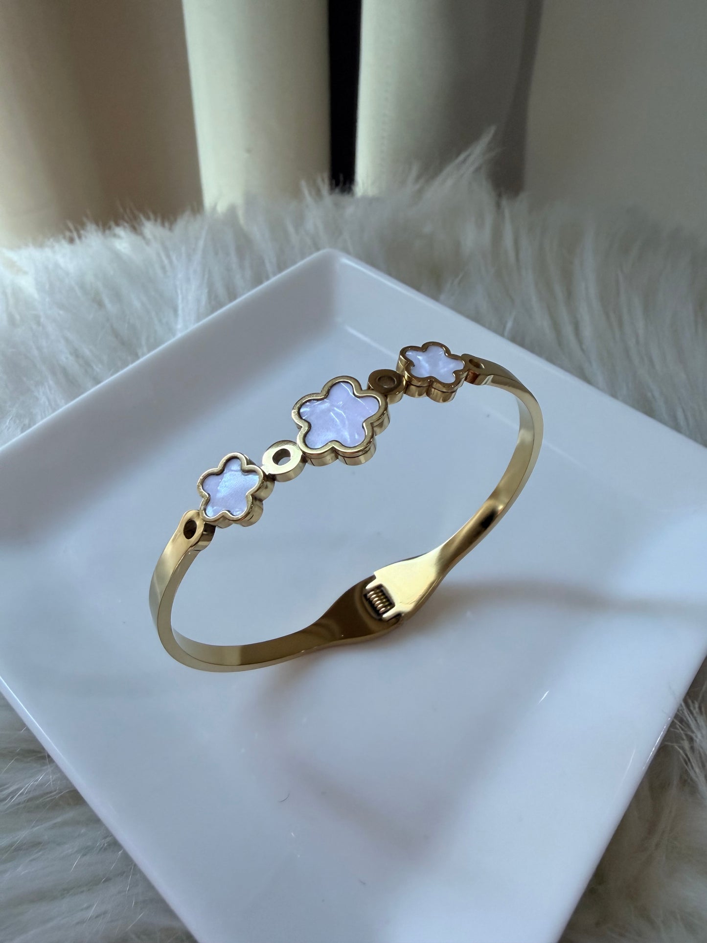 Four Leaf Clover Bangle