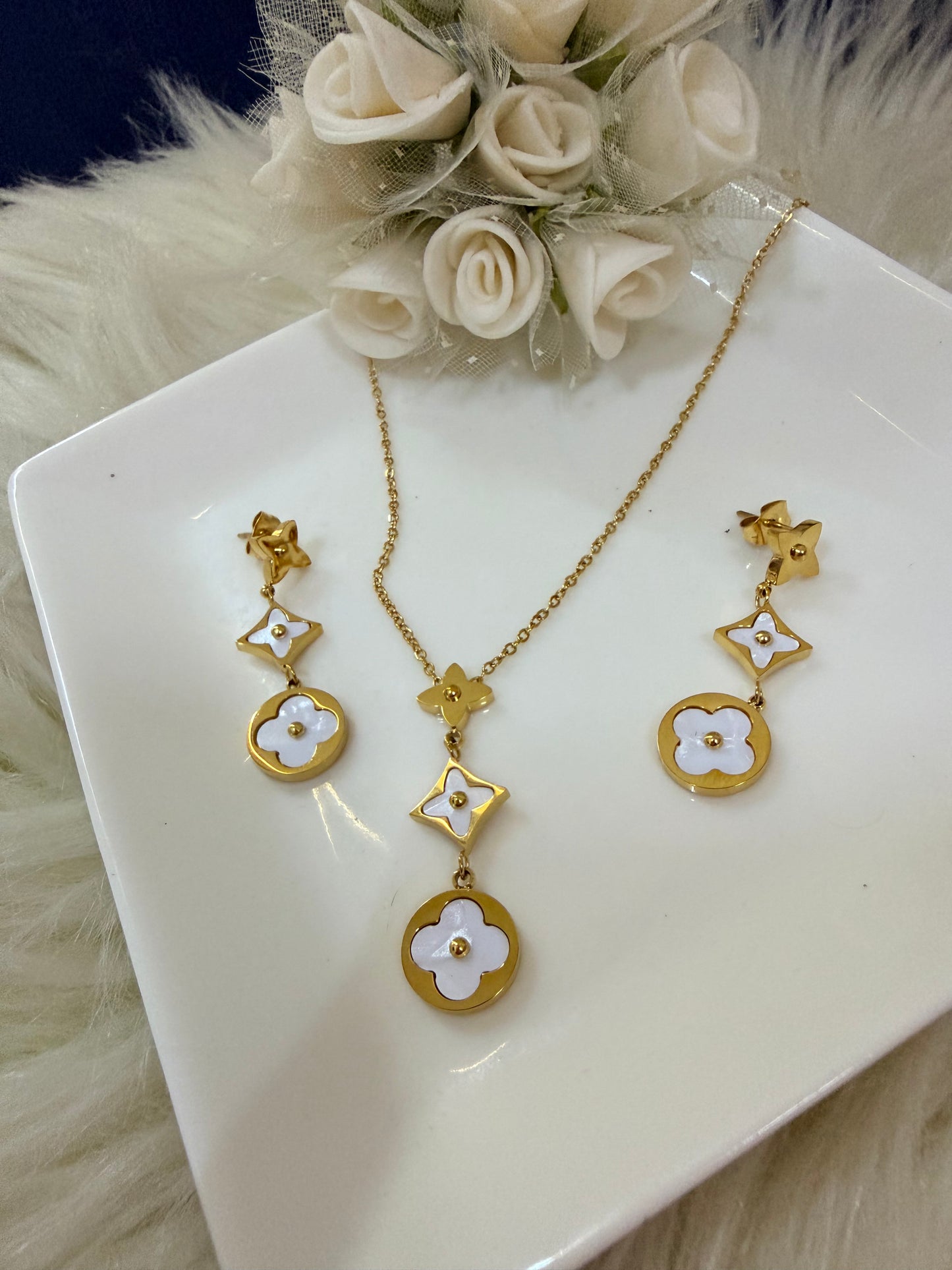 Floral Necklace and Earrings Set