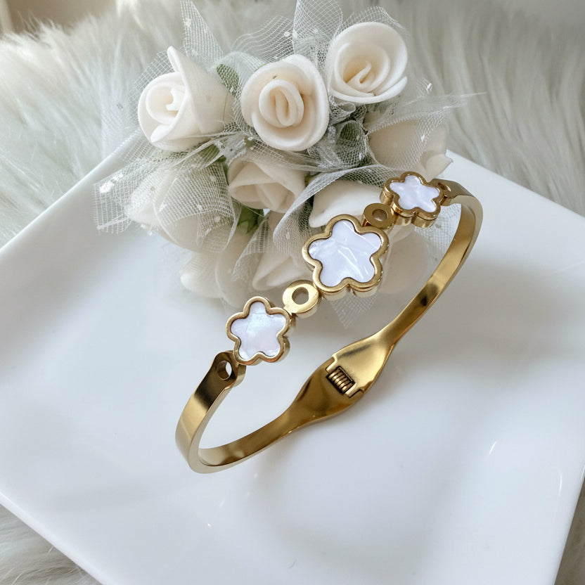 Four Leaf Clover Bangle