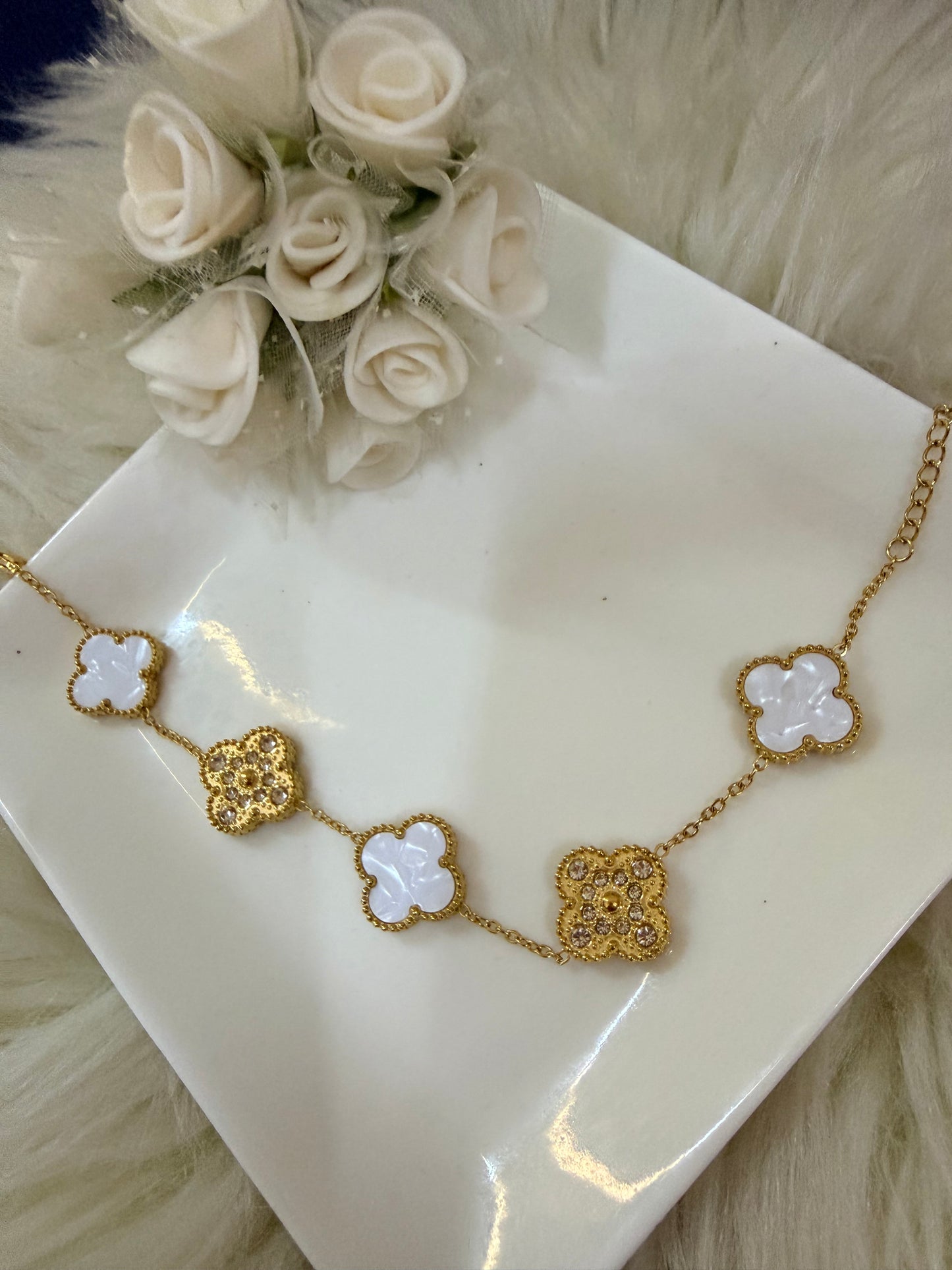 Four Leaf Clover Zirconia Bracelet White
