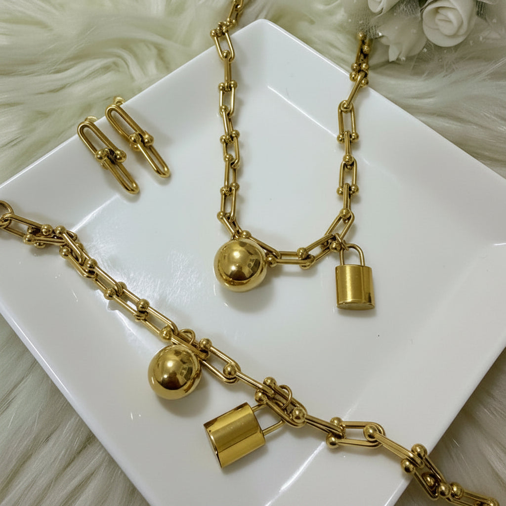 Hardwear Necklace Bracelet and Earrings Set