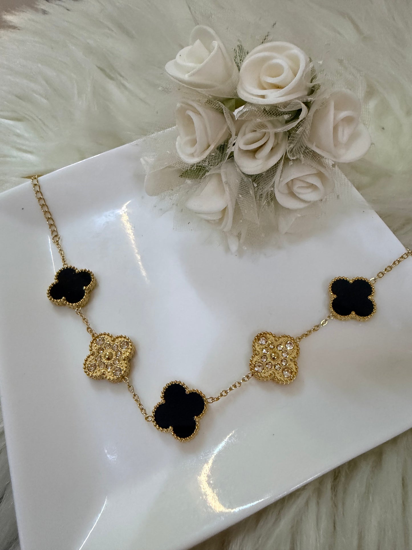 Four Leaf Clover Zirconia Bracelet Black