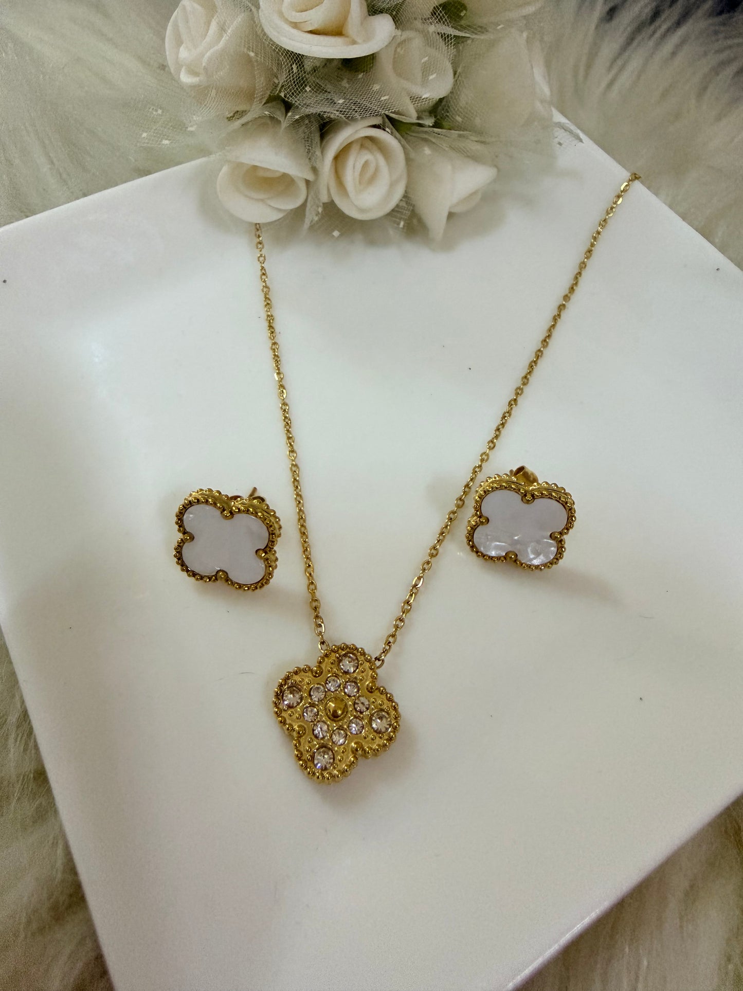 Four Leaf Clover Necklace and Earrings Set White