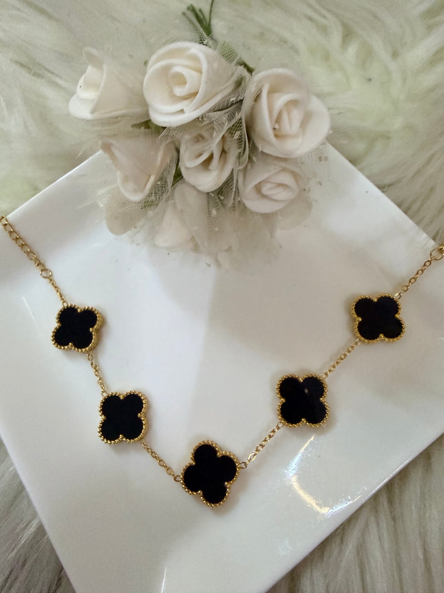 Four Leaf Clover Zirconia Bracelet Black