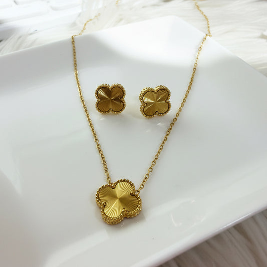 Four Leaf Clover  Necklace and Earrings Set