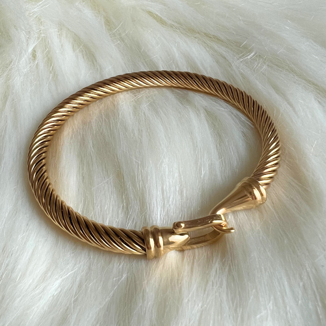 Buckle Twist Bangle