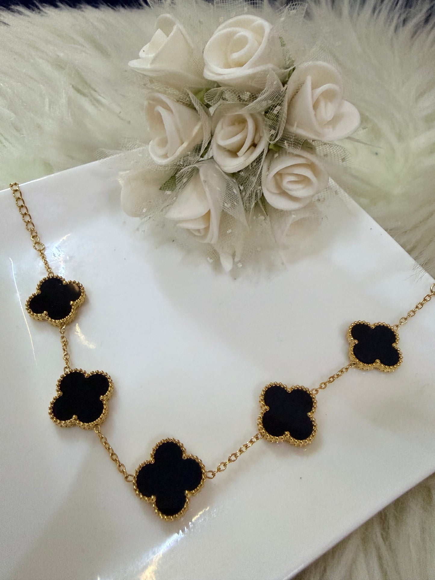 Four Leaf Clover Zirconia Bracelet Black
