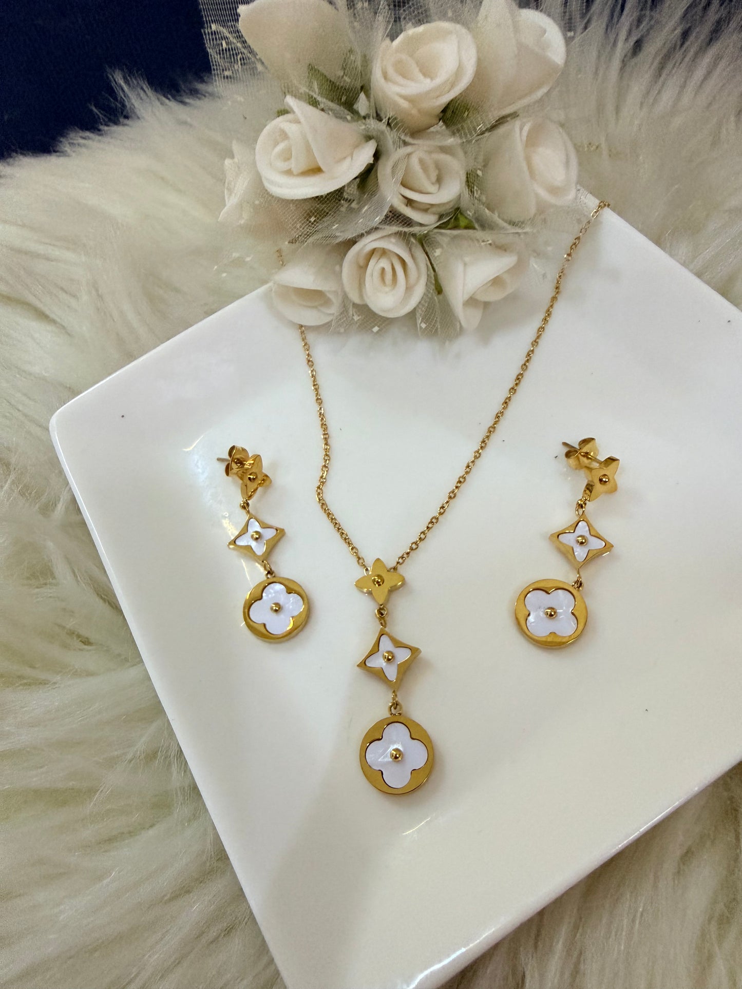 Floral Necklace and Earrings Set