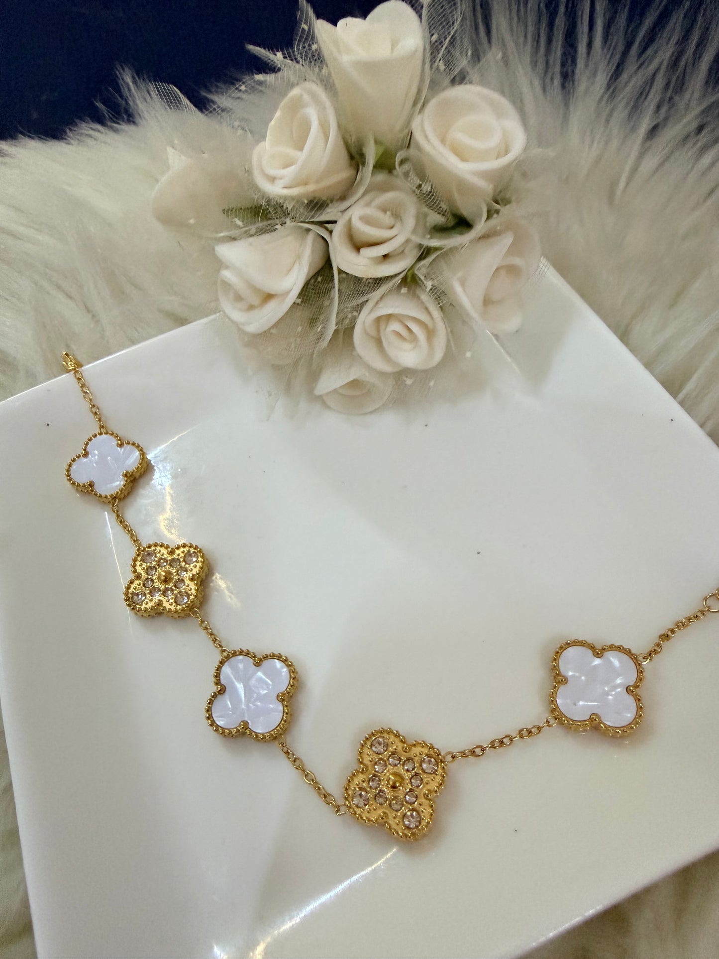 Four Leaf Clover Zirconia Bracelet White