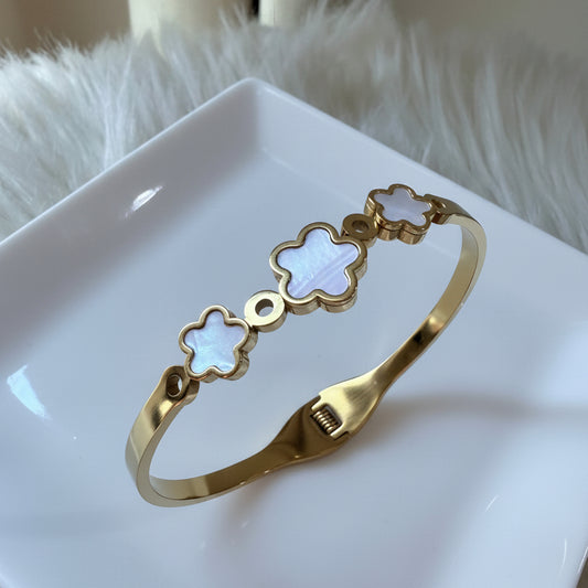 Four Leaf Clover Bangle