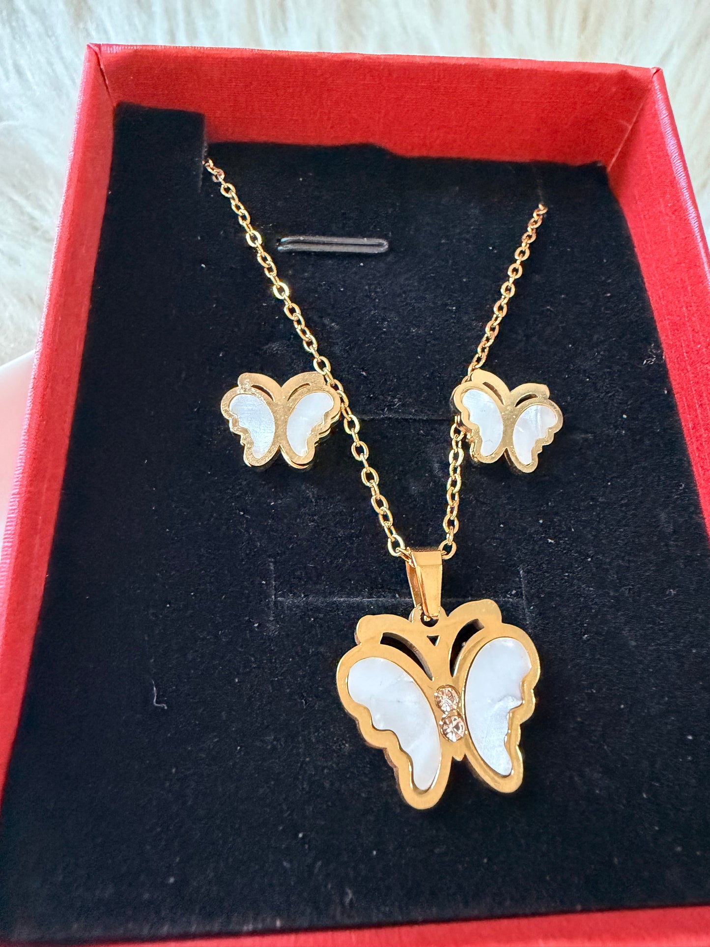 Butterfly Necklace and Earrings Set