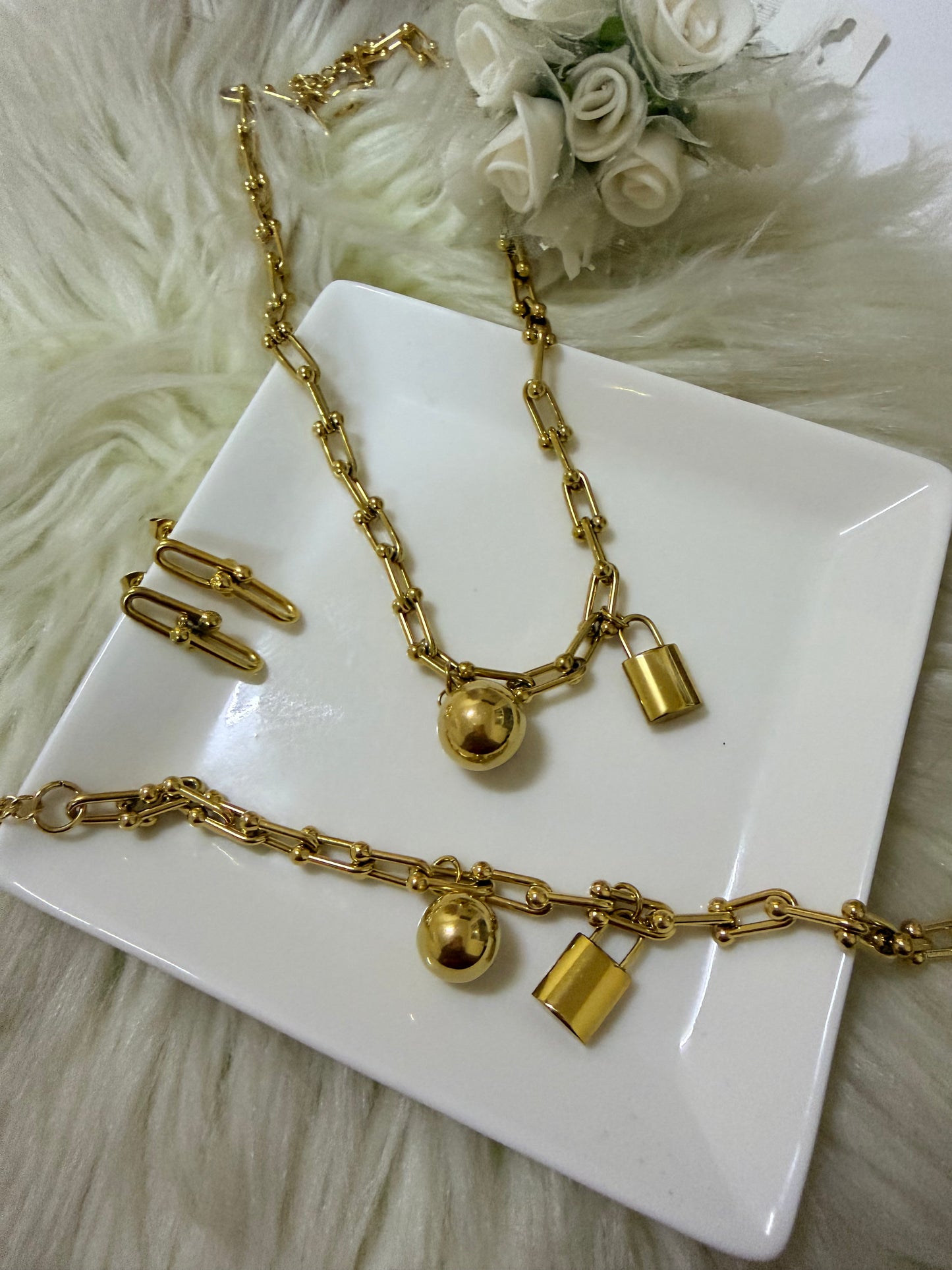 Hardwear Necklace Bracelet and Earrings Set