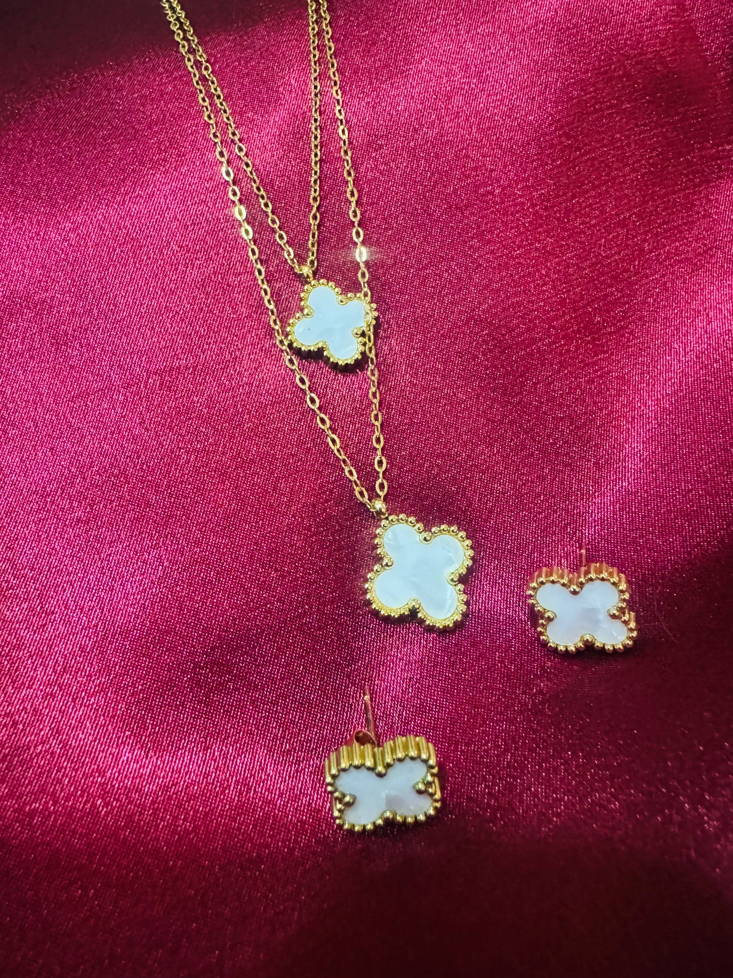 White Four Leaf Clover Layered Necklace and Earrings Set