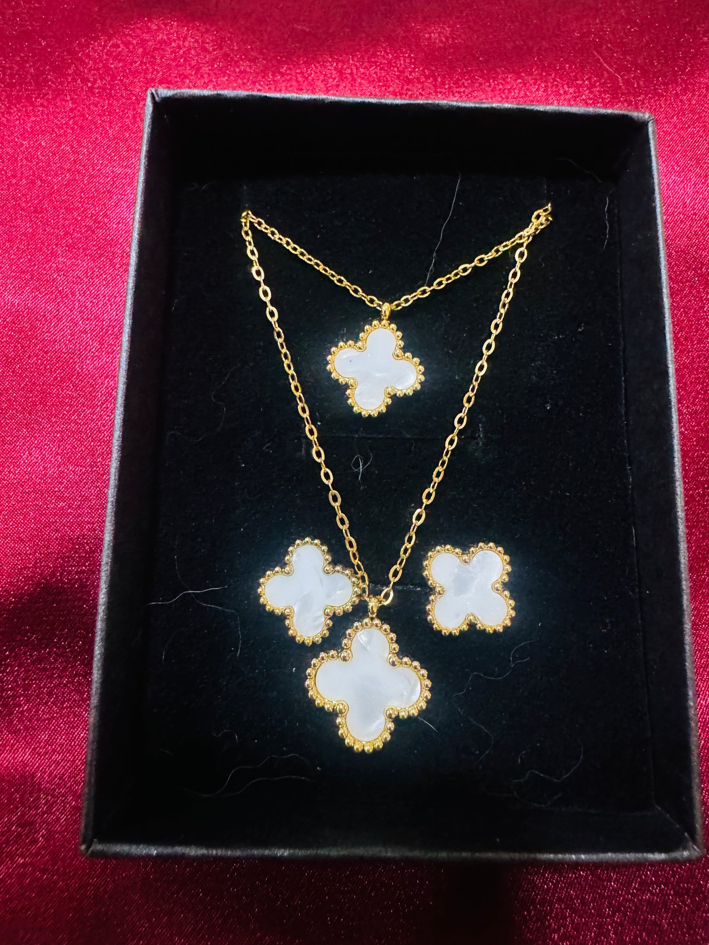 White Four Leaf Clover Layered Necklace and Earrings Set