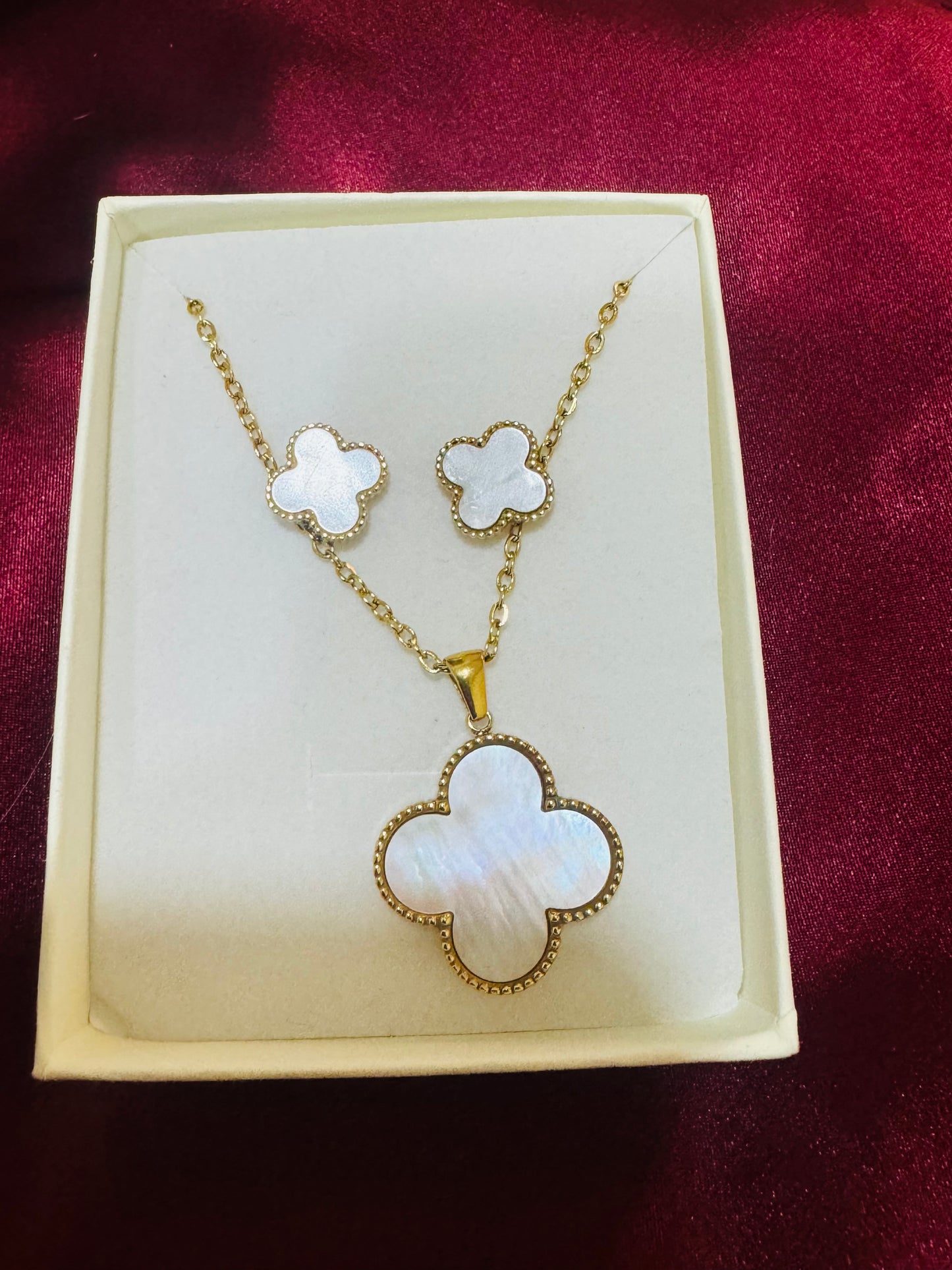 White Four Leaf Clover Necklace and Earrings Set