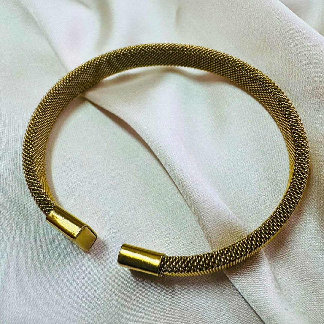 Yna Bangle