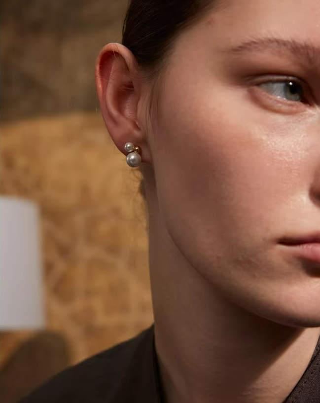 Pearls Round Stud Earrings