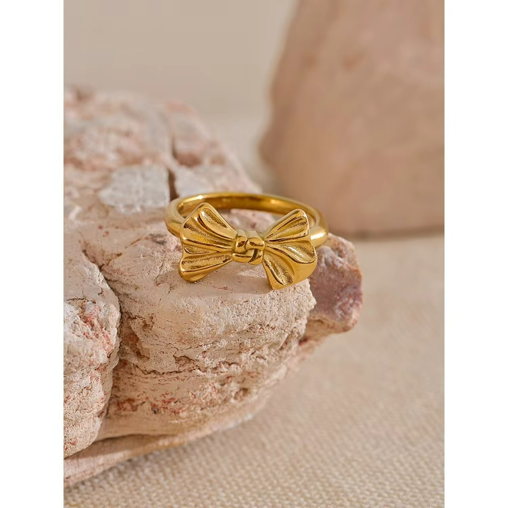 Bow Ring