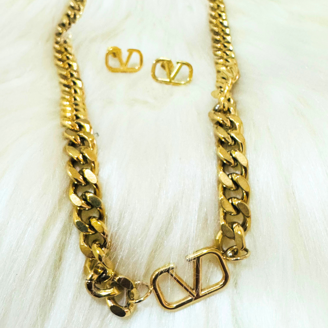 V Cuban Chain Necklace and Earrings Set