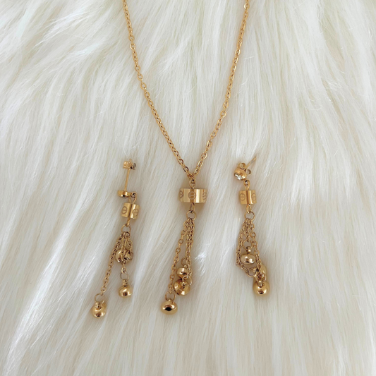 Drops Necklace and Earrings Set